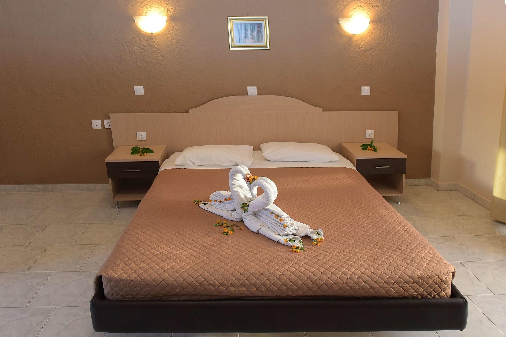 Santa Helena Hotel เอียลิซอส ภายนอก รูปภาพ