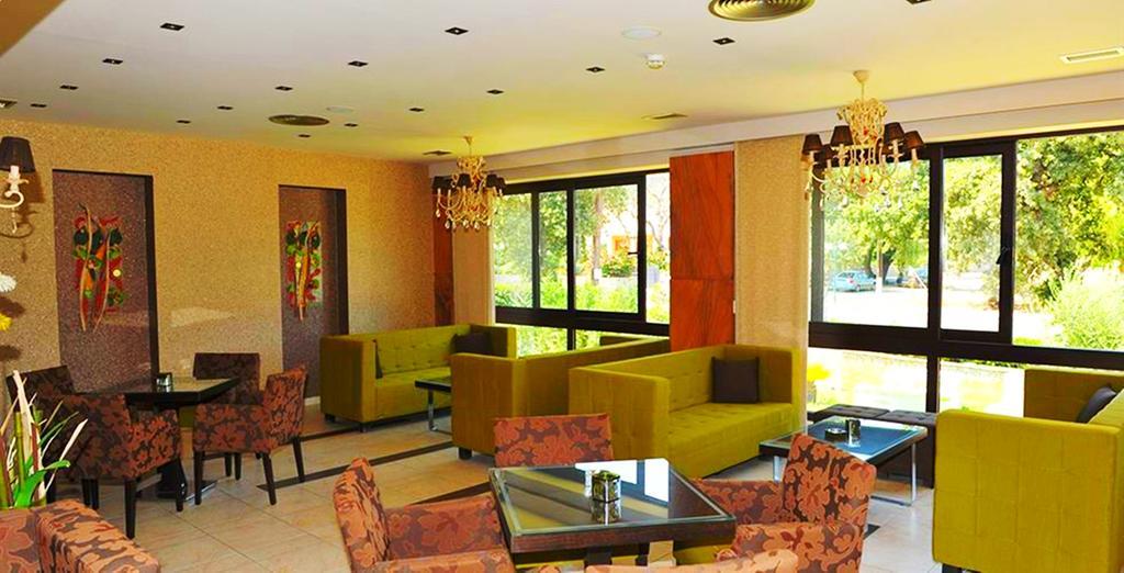 Santa Helena Hotel เอียลิซอส ภายนอก รูปภาพ