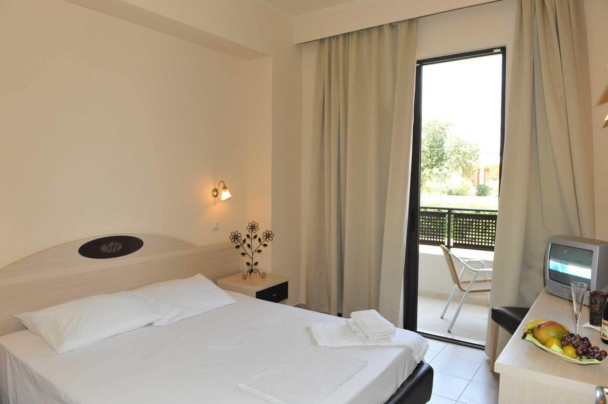 Santa Helena Hotel เอียลิซอส ห้อง รูปภาพ