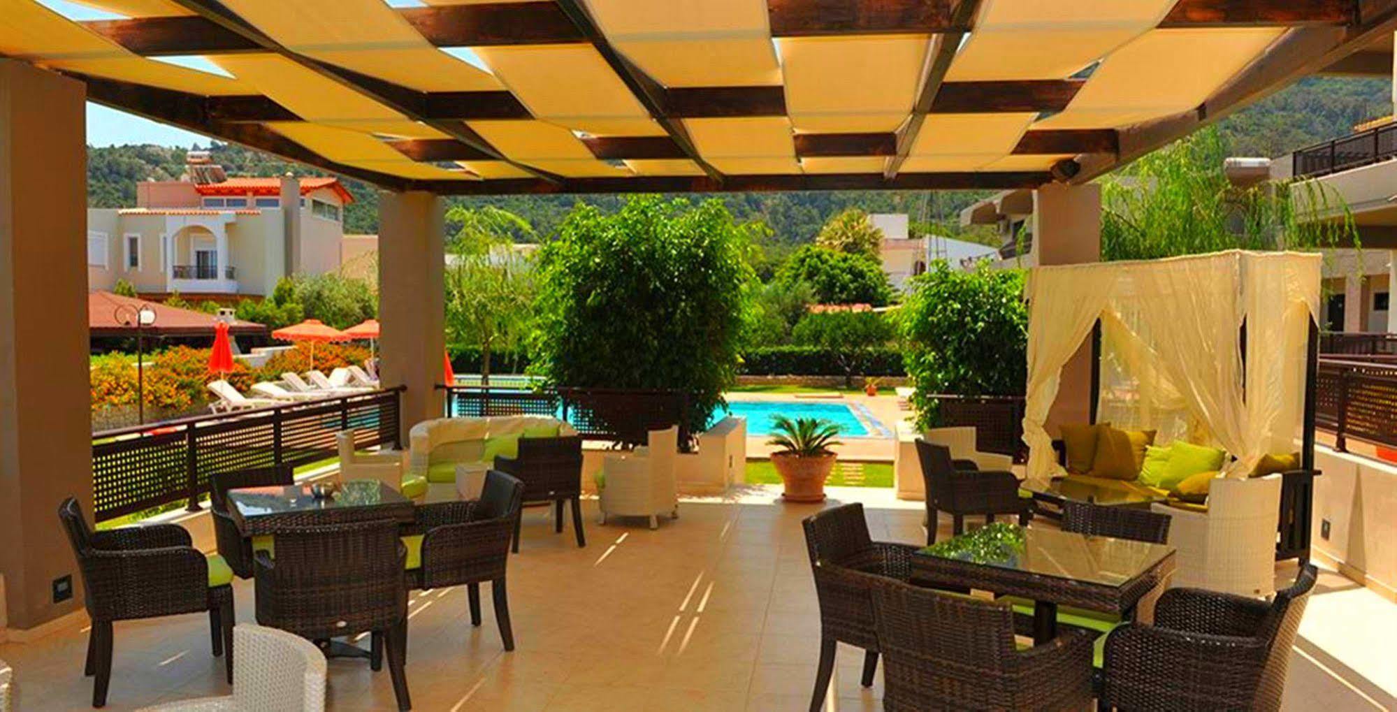 Santa Helena Hotel เอียลิซอส ภายนอก รูปภาพ